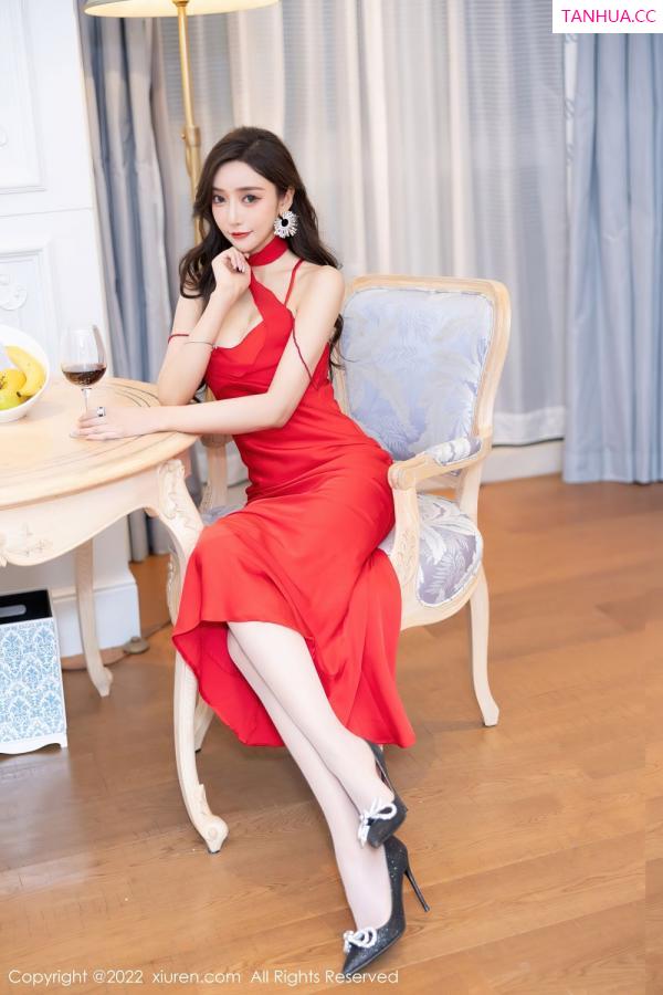 王馨瑶  [XiuRen]高清写真图 2022.08.19 No.5470 王馨瑶yanni第14张图片